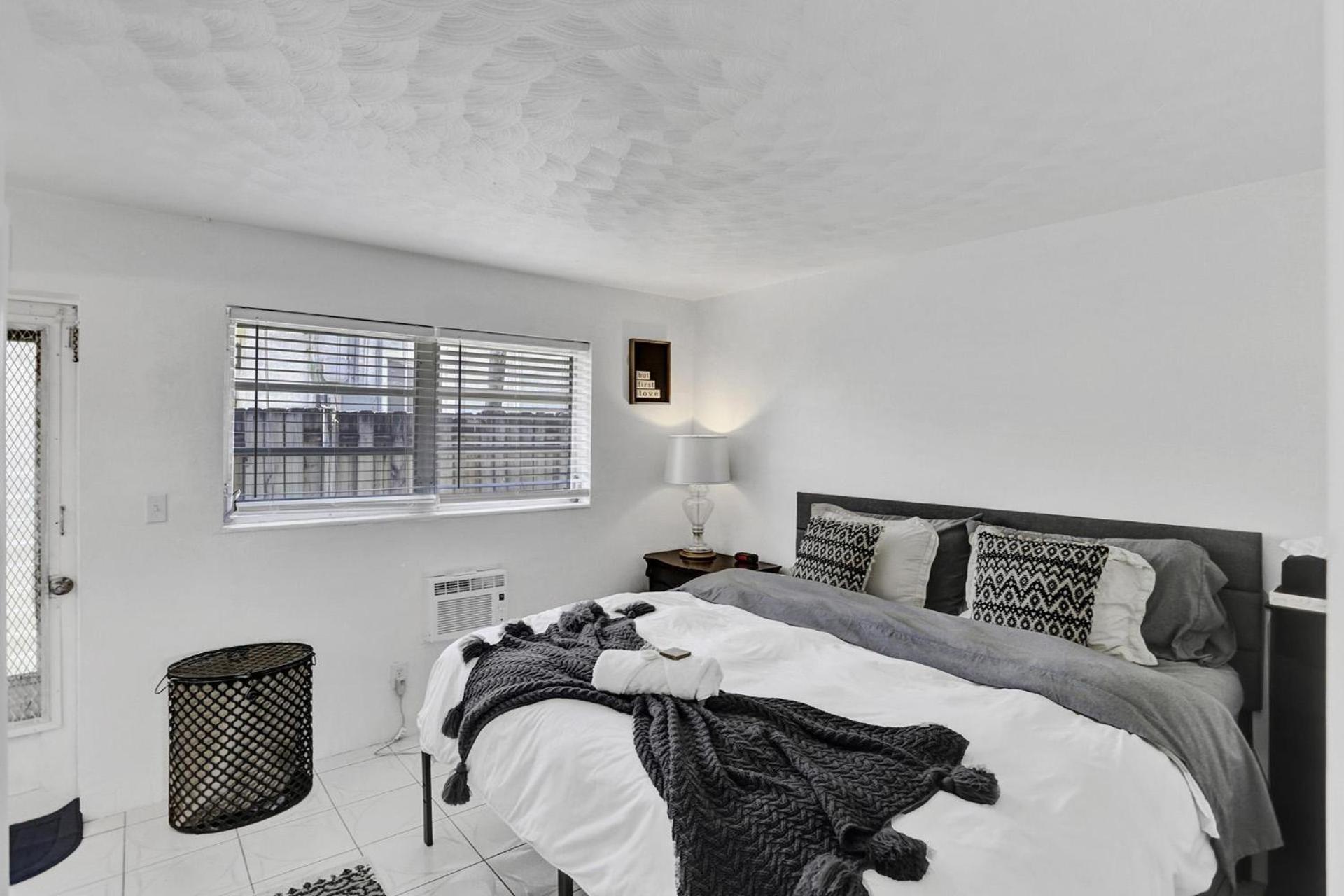 Victoria Park Regency Apartment Fort Lauderdale Room photo